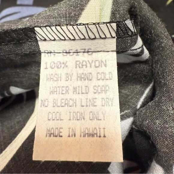 Paradise Found Hawaii Bamboo Paradise Black Hawaiian Shirt Men's Size Large - Picture 6 of 14